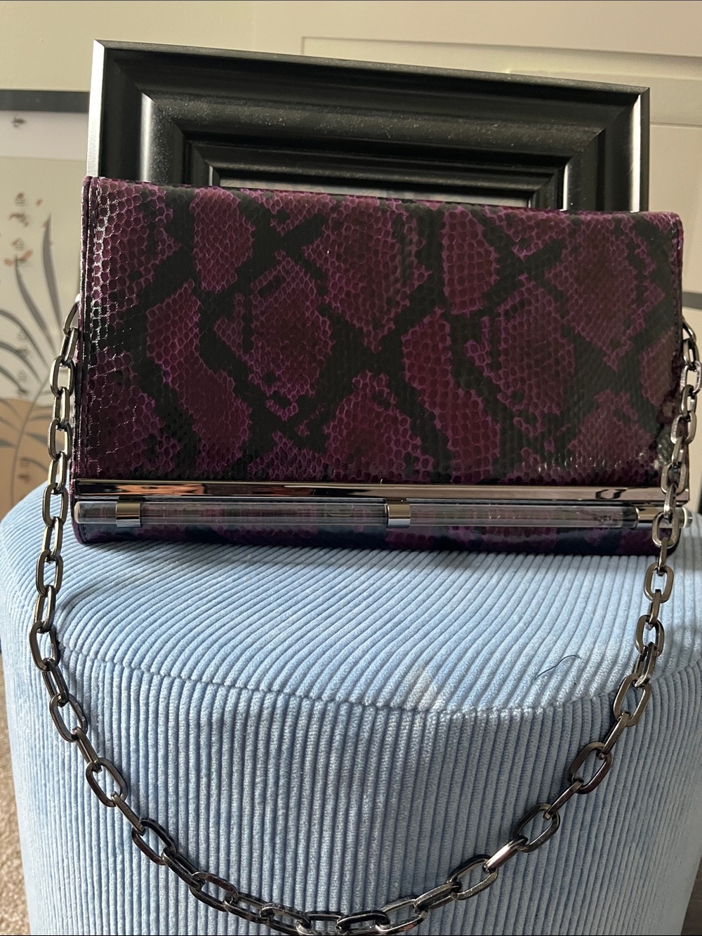 WHITE HOUSE BLACK MARKET SHOULDER/CLUTCH